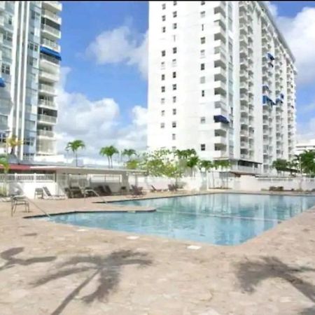 Beach Apartments At Marbella Del Caribe 圣胡安 外观 照片