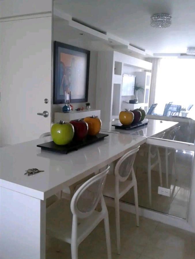 Beach Apartments At Marbella Del Caribe 圣胡安 外观 照片