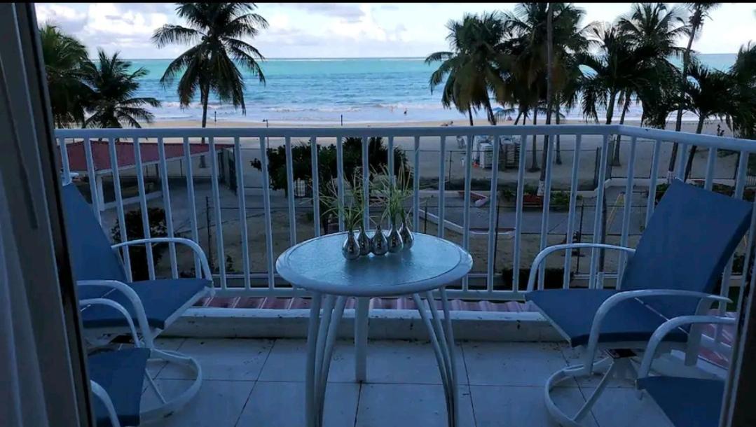 Beach Apartments At Marbella Del Caribe 圣胡安 外观 照片