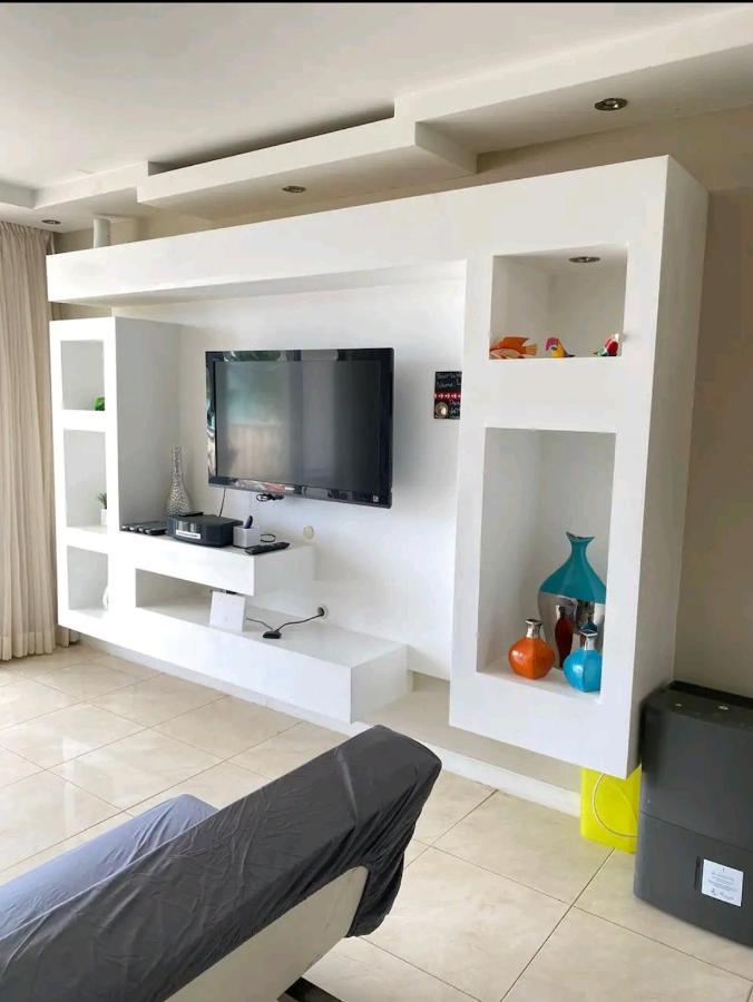 Beach Apartments At Marbella Del Caribe 圣胡安 外观 照片