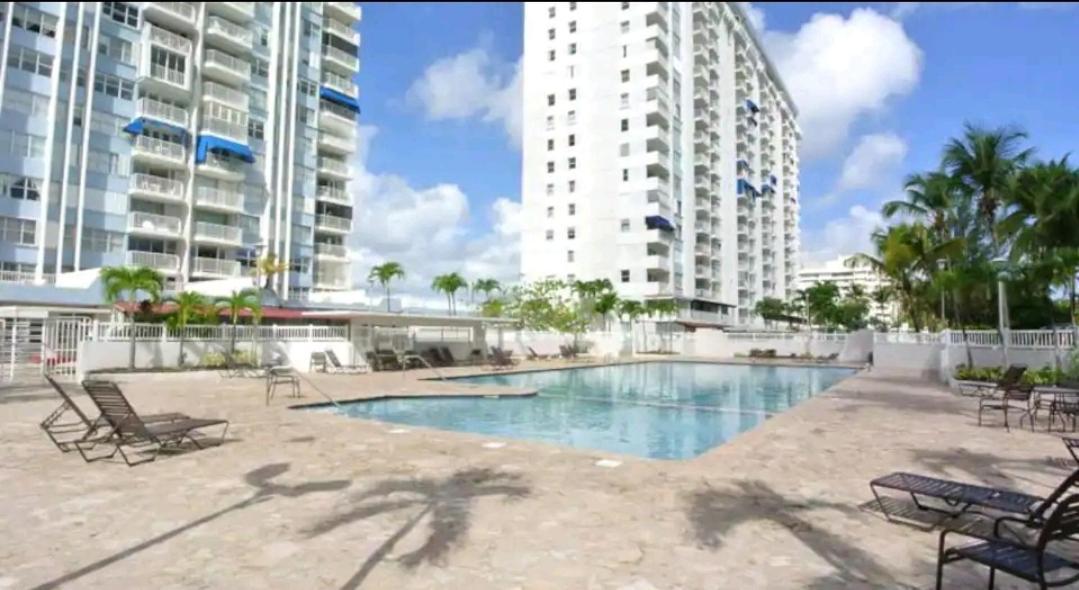 Beach Apartments At Marbella Del Caribe 圣胡安 外观 照片